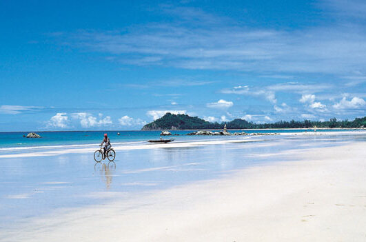 Sandoway Resort à Ngapali Agence voyage spécialiste spécialisée valais suisse romande français francophone privé à la carte sur mesure en mode voyage séjour vacances birmanie myanmar ngapali ngew saung yangon bagan mandalay lac inle inlé hého