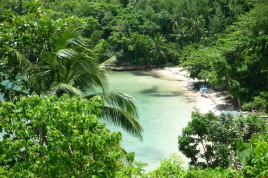 Danse avec les îles aux philippines, circuit privé aux Philippines de/à Cebu avec les services de guides francophone et anglophone sur 13 jours /12 nuits. français valais spécialiste