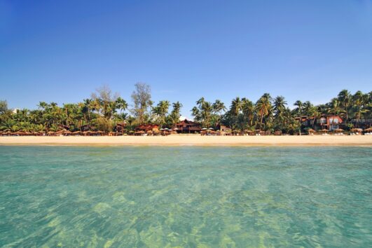 Amata Resort et Spa à Ngapali Agence voyage spécialiste spécialisée valais suisse romande français francophone privé à la carte sur mesure en mode voyage séjour vacances birmanie myanmar ngapali ngew saung yangon bagan mandalay lac inle inlé hého