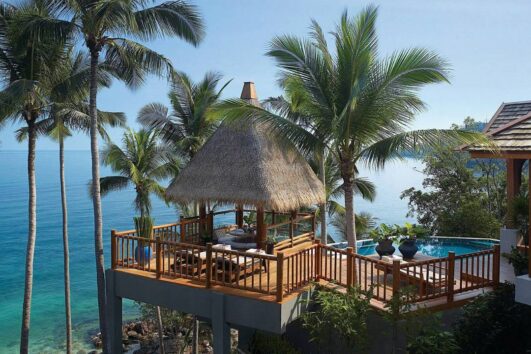 Four Seasons Resort à Koh Samui Agence voyage spécialiste spécialisée valais suisse romande français francophone privé à la carte sur mesure en mode voyage séjour vacances