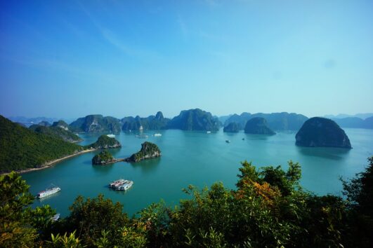 Essentiel du Vietnam Agence voyage spécialiste spécialisée valais suisse romande français francophone privé à la carte sur mesure en mode voyage séjour vacances vietnam hanoi saigon ho chi min phu quoc phanthiet