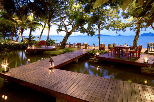 Tubkaak Boutique Resort à Krabi Agence voyage spécialiste spécialisée valais suisse romande français francophone privé à la carte sur mesure en mode voyage séjour vacances thaïlande thailande